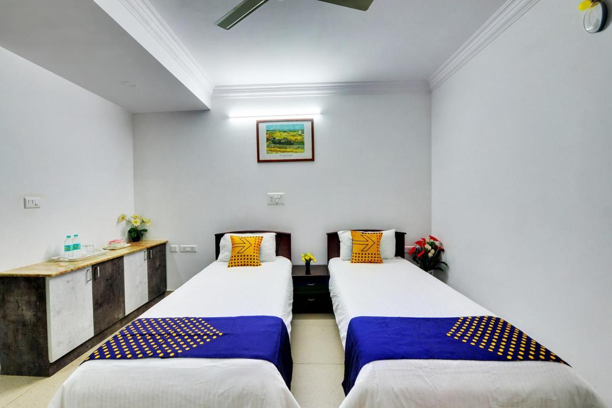 Yahweh Suites Bangalore Buitenkant foto