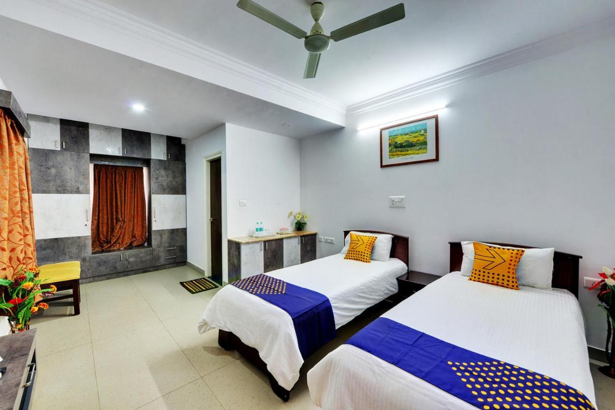 Yahweh Suites Bangalore Buitenkant foto