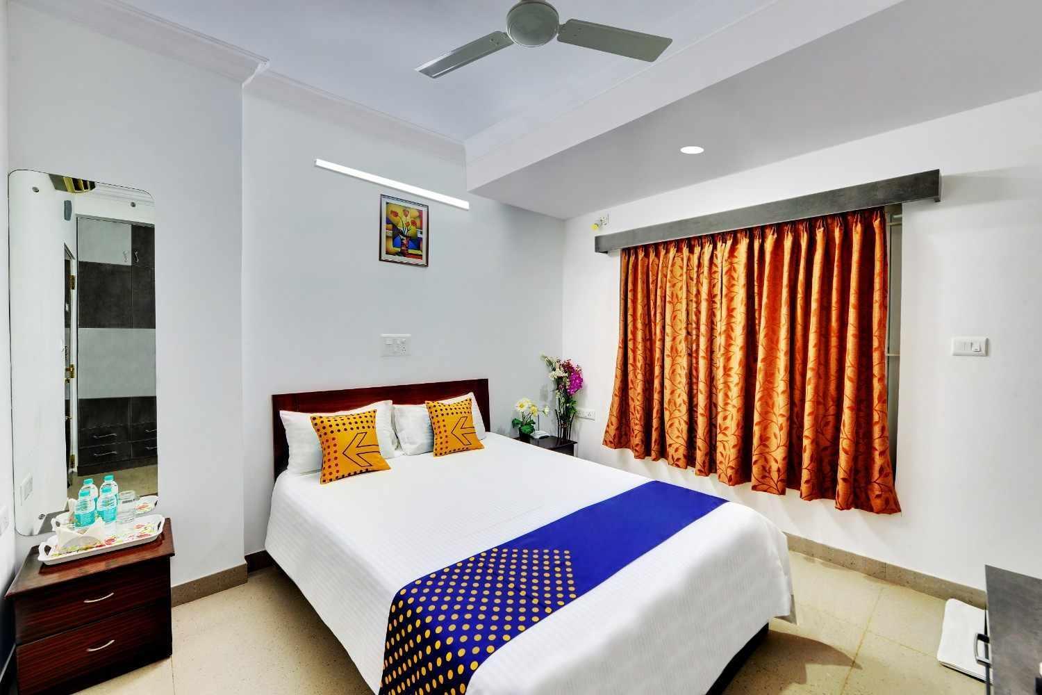 Yahweh Suites Bangalore Buitenkant foto