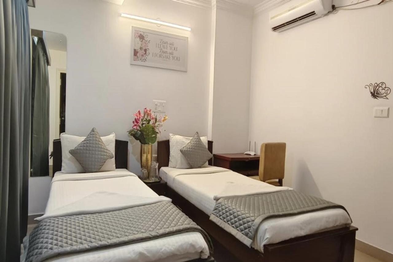 Yahweh Suites Bangalore Buitenkant foto