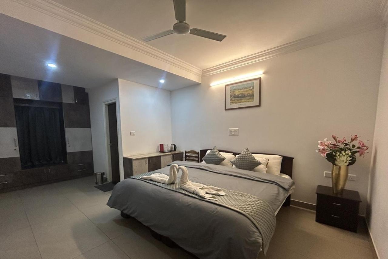 Yahweh Suites Bangalore Buitenkant foto